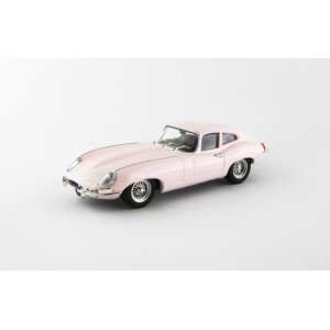 1/43 VOITURE MINIATURE Jaguar Type E coupé rose pâle vehicule de Rita Pavone-BEST9624